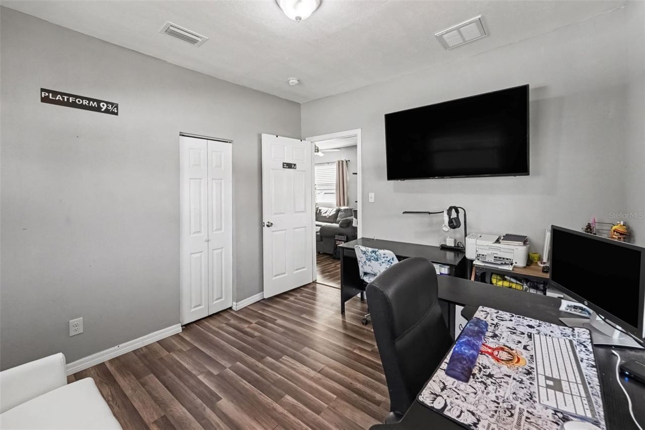 2711 N 33rd Street , Tampa, FL 33605 Photo