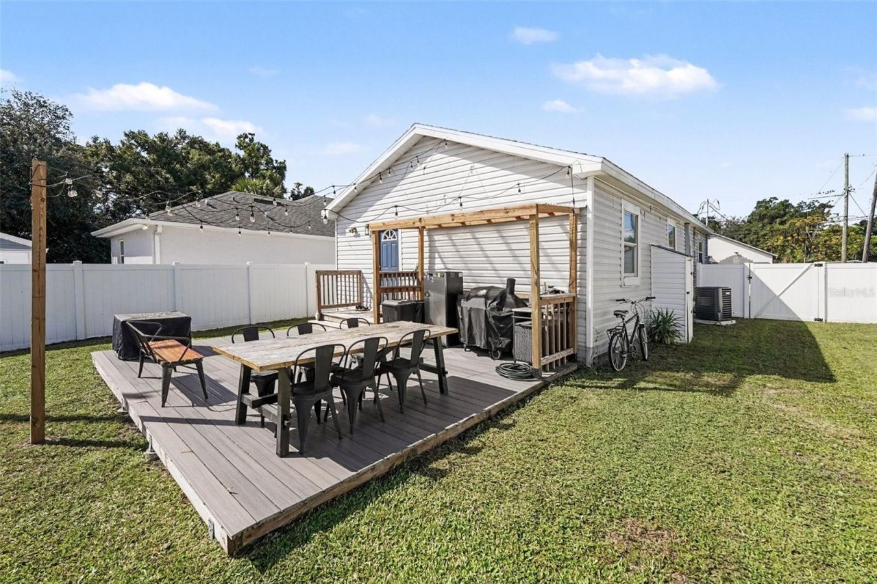 2711 N 33rd Street , Tampa, FL 33605 Photo