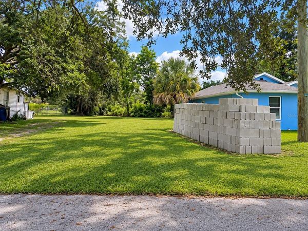 2910 E 32ND AVENUE , TAMPA, FL 33610