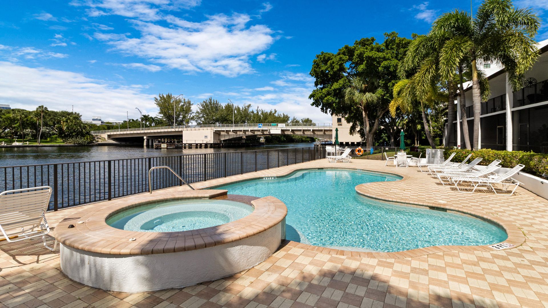 1301 N Riverside Drive, Unit 7, Pompano Beach, FL 33062 Photo