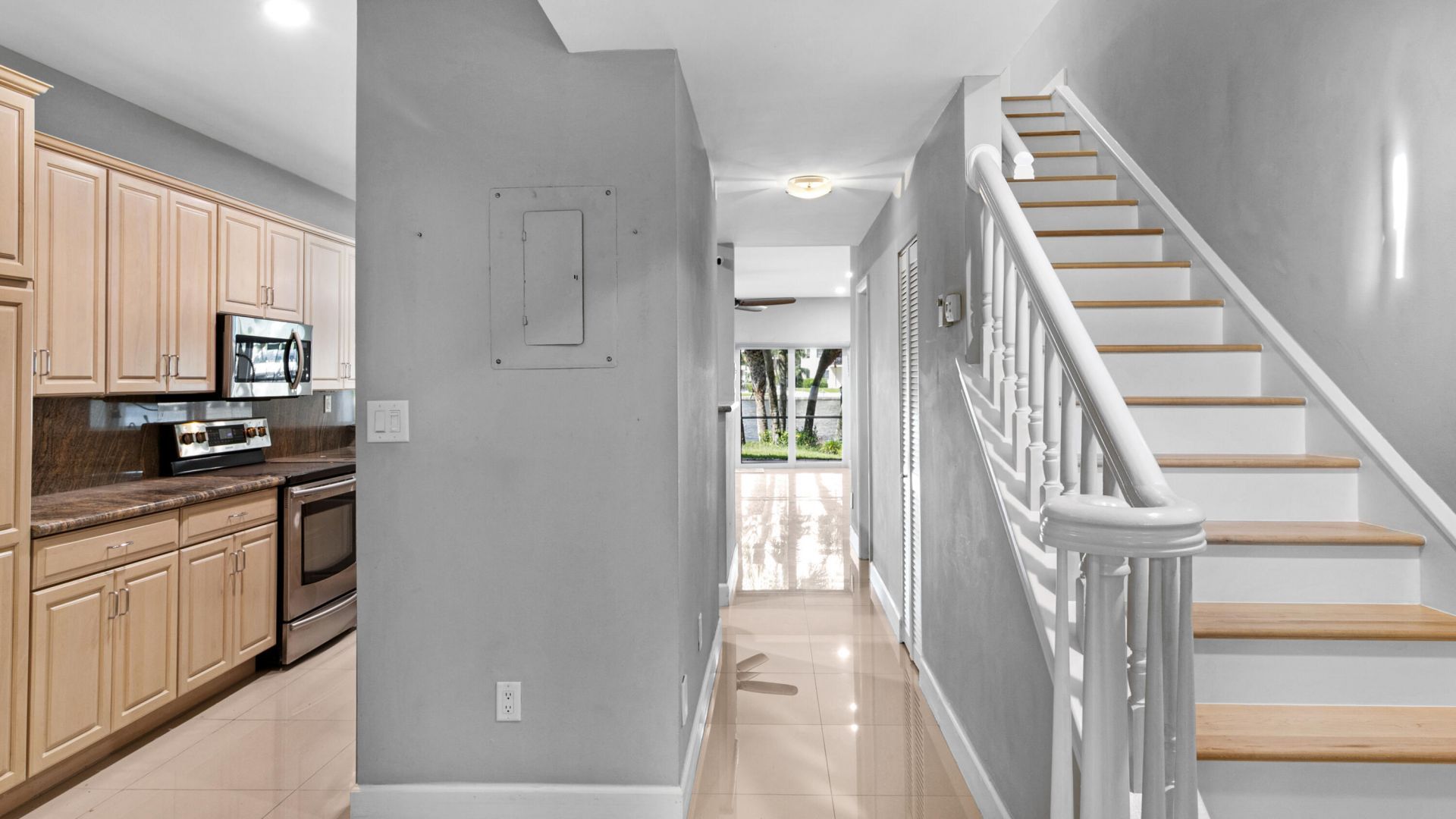 1301 N Riverside Drive, Unit 7, Pompano Beach, FL 33062 Photo