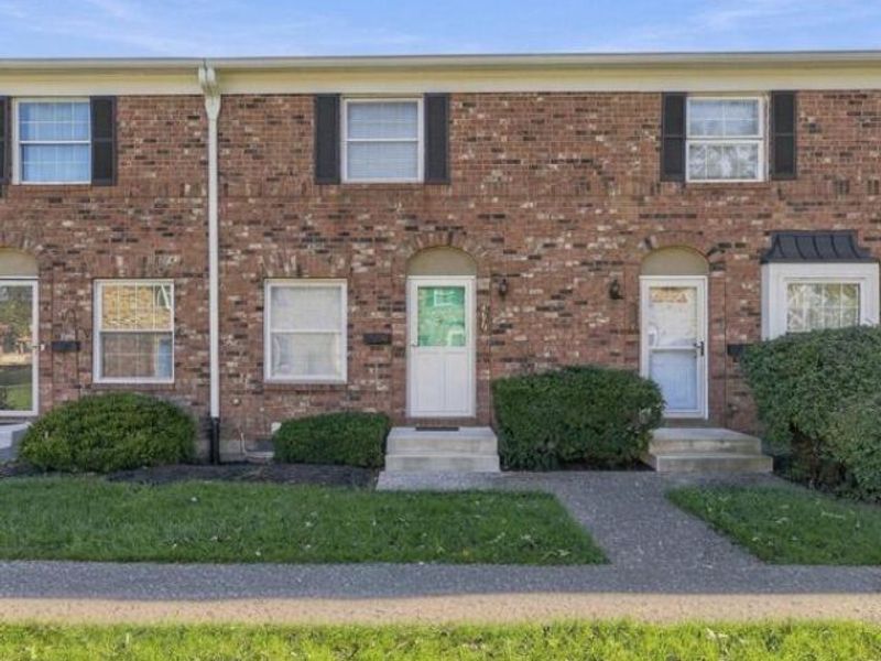 4679 Tarryton Court S, Unit 12E, Columbus, OH 43228 Photo 1