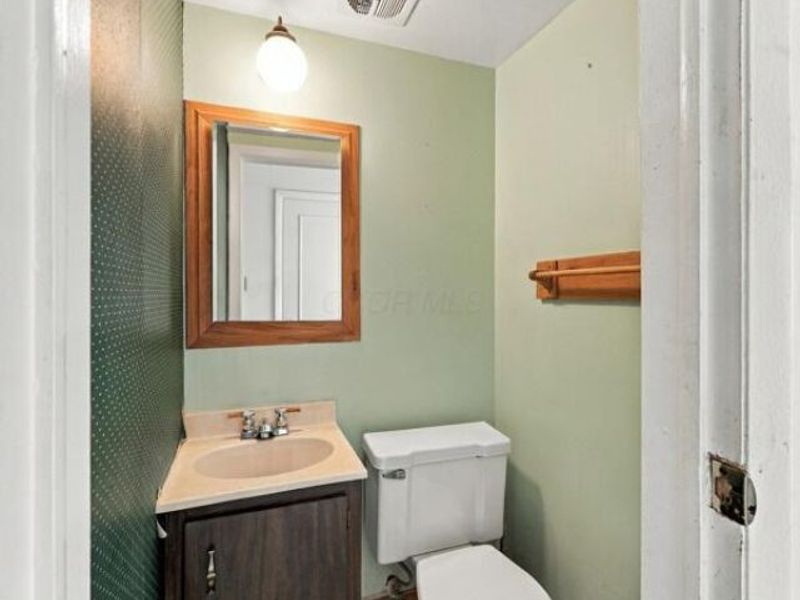 4679 Tarryton Court S, Unit 12E, Columbus, OH 43228 Photo 10