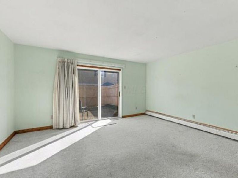 4679 Tarryton Court S, Unit 12E, Columbus, OH 43228 Photo 12