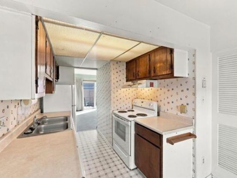 4679 Tarryton Court S, Unit 12E, Columbus, OH 43228 Photo 8