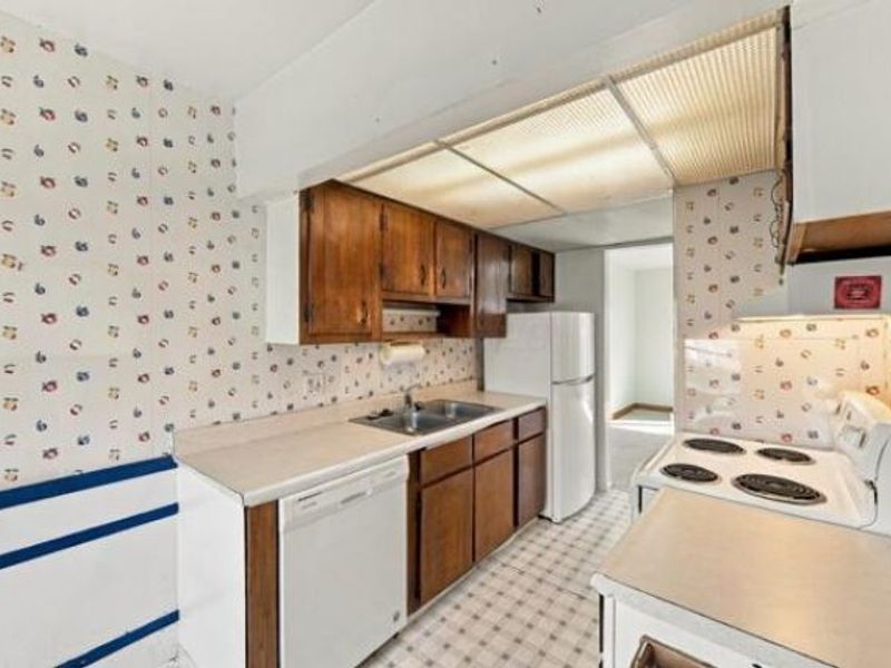 4679 Tarryton Court S, Unit 12E, Columbus, OH 43228 Photo 9