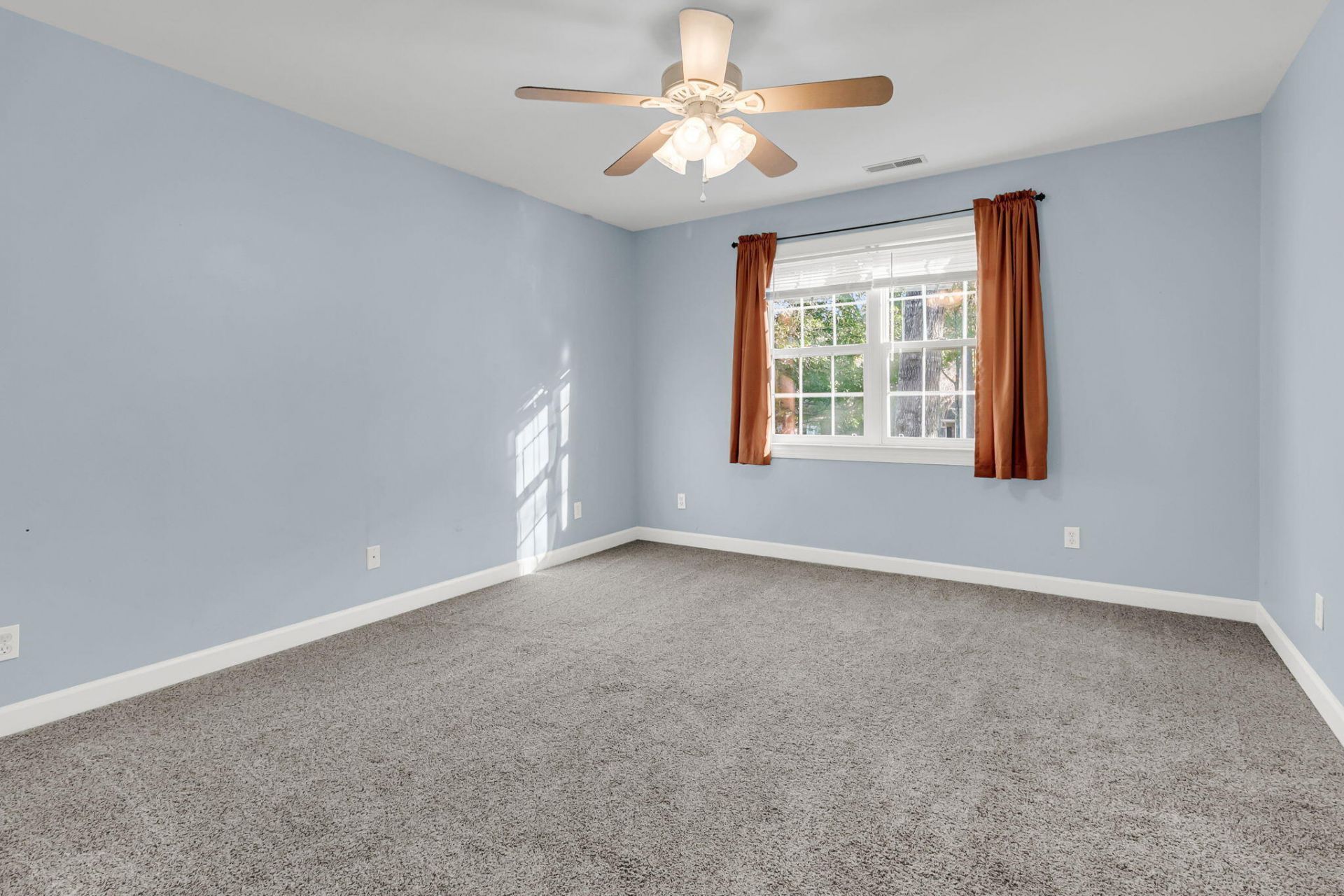 4201 Meadowbrook Court Photo 41