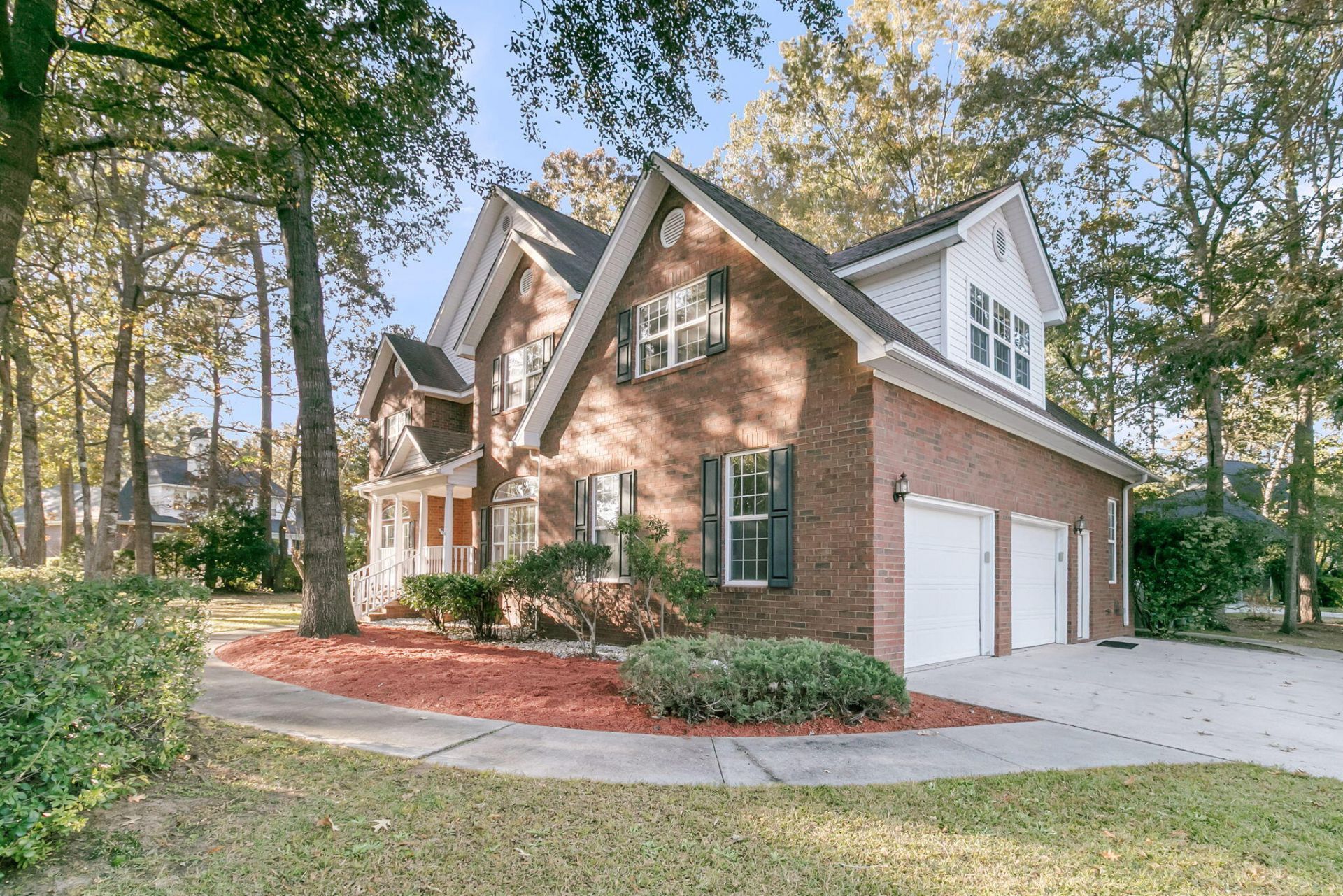 4201 Meadowbrook Court Photo 5