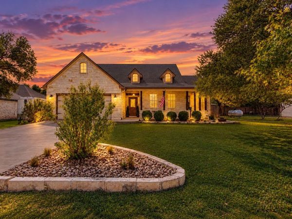 27 Whispering Valley DR , Wimberley, TX 78676