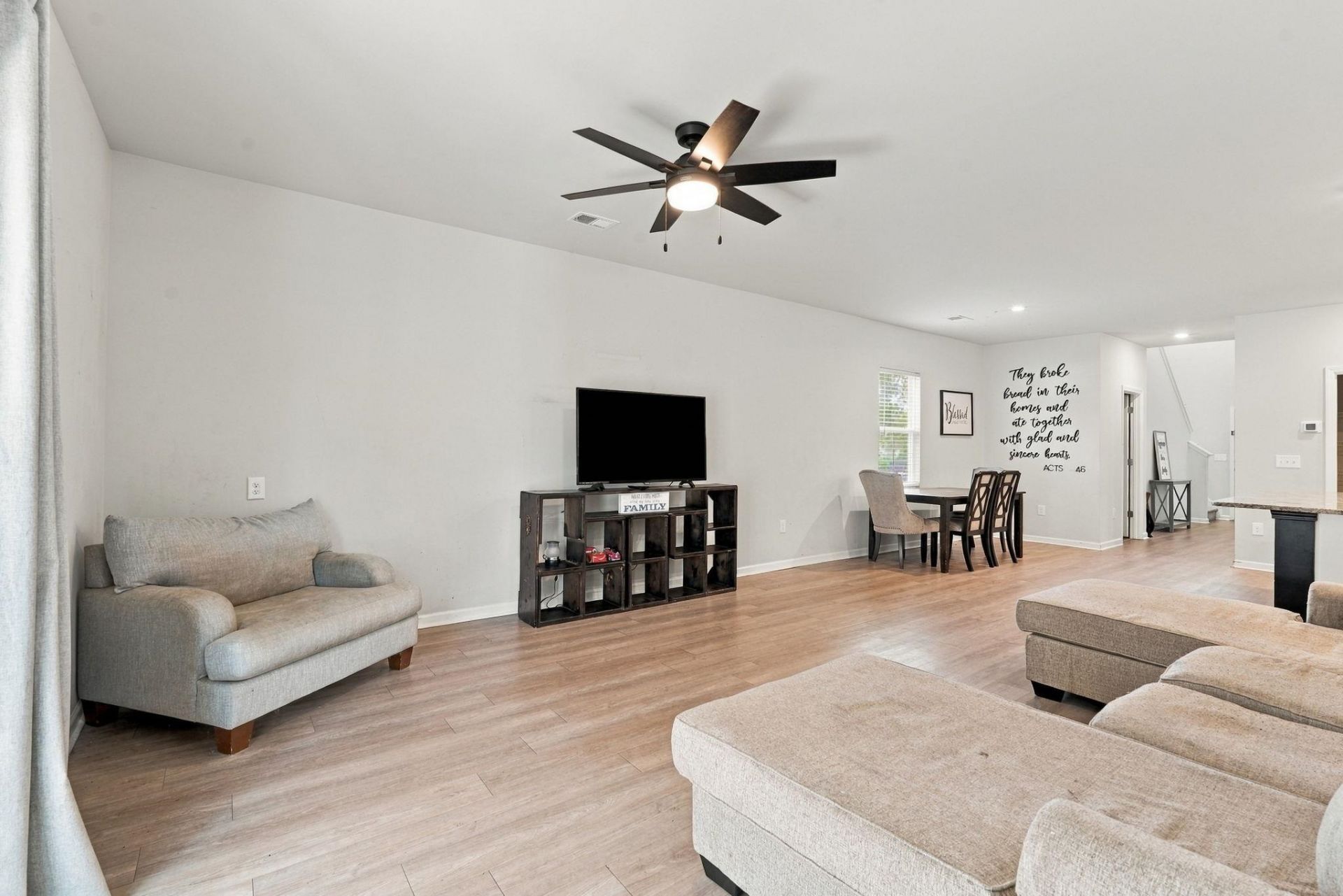 140 Carolina Lakes Blvd. Photo 14