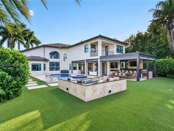 9328 Tropez Ln, Delray Beach, FL 33446