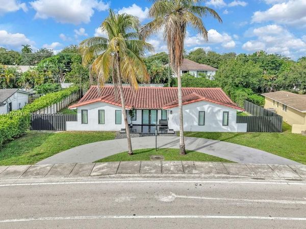 20220 Highland Lakes Blvd , Miami, FL 33179
