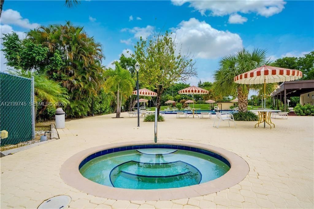 1801 NW 75th Ave, Unit 108, Plantation, FL 33313 Photo