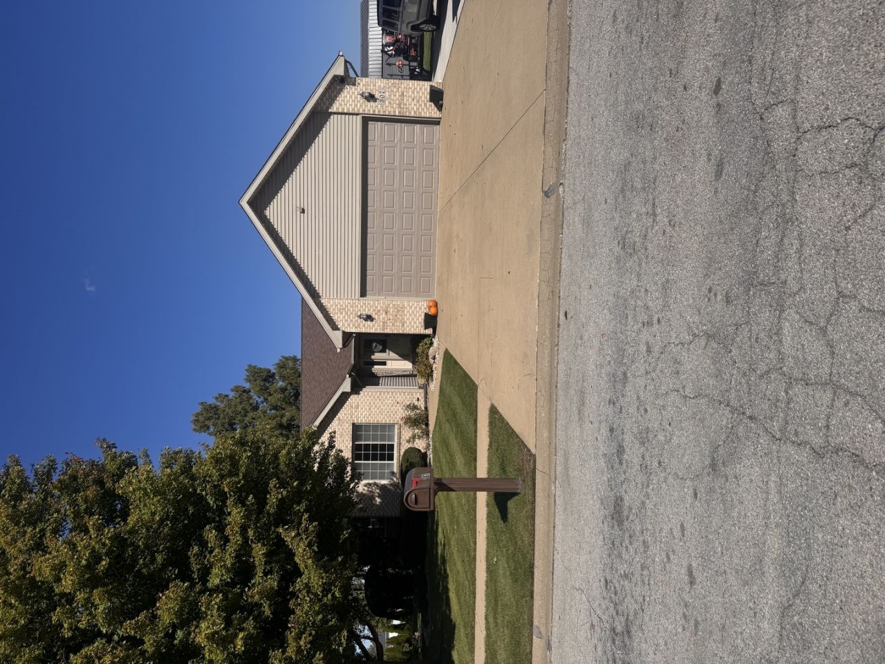 307 E Butler Avenue , Grant Park, IL 60940 Main Photo