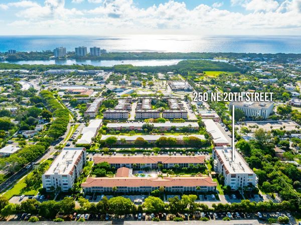 250 NE 20TH Street, Unit 5260, Boca Raton, FL 33431