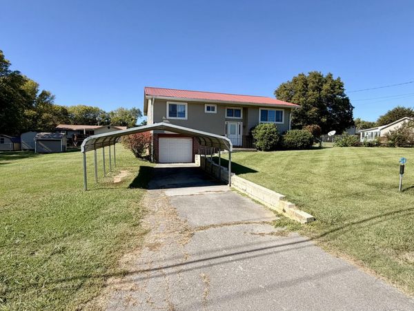 825 Oak Street, Dayton, TN 37321