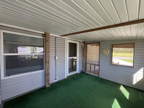 2208 Edgeview Drive, Monroe, WI 53566