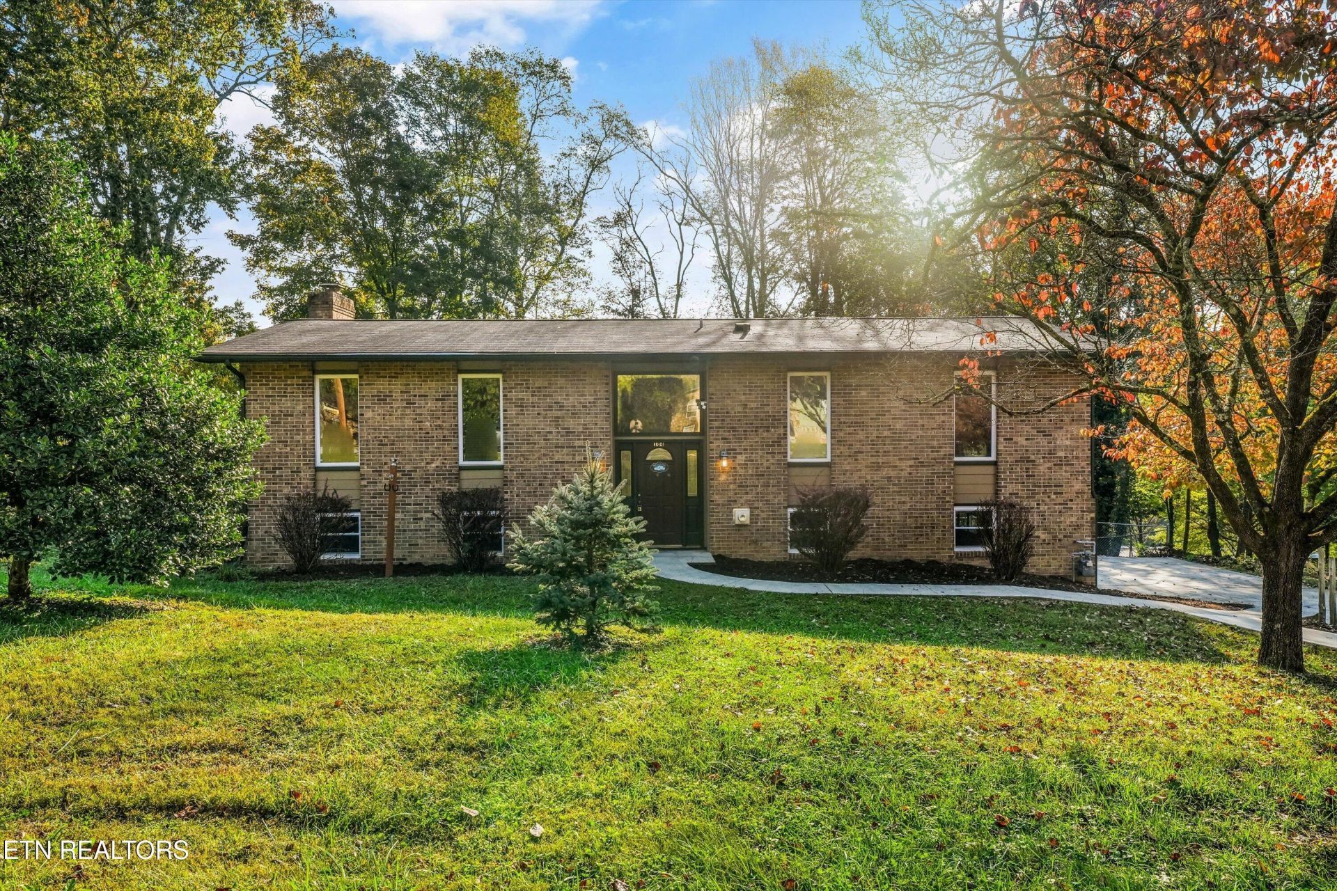 104 Newport Drive, Oak Ridge, TN 37830 Main Photo