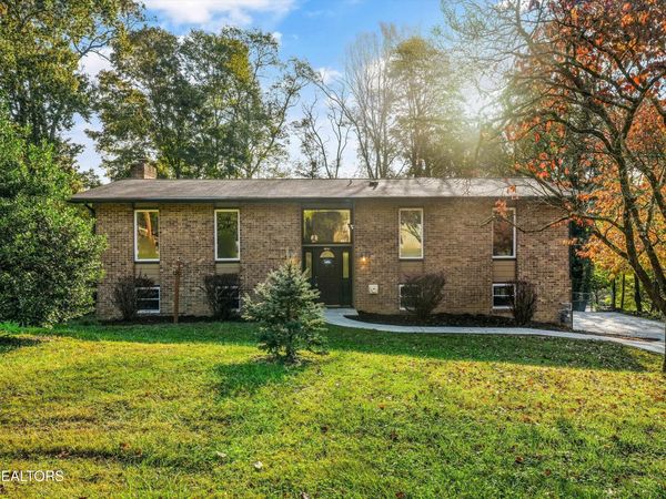 104 Newport Drive, Oak Ridge, TN 37830