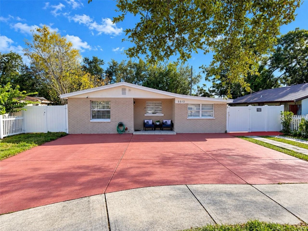 5513 GOLDEN DRIVE , TAMPA, FL 33634