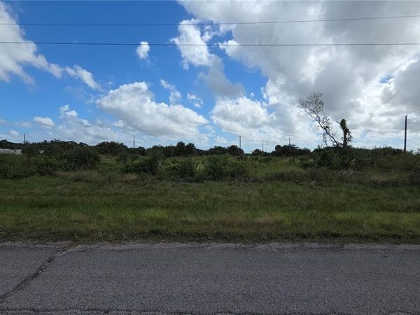 356 PHOENIX TERRACE , LABELLE, FL 33935