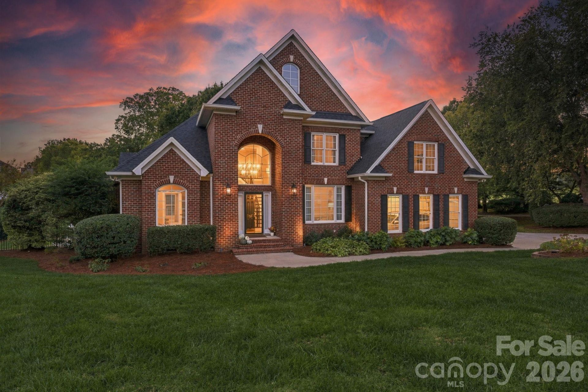 105 Kings Crest Drive , Mooresville, NC 28117 Main Photo