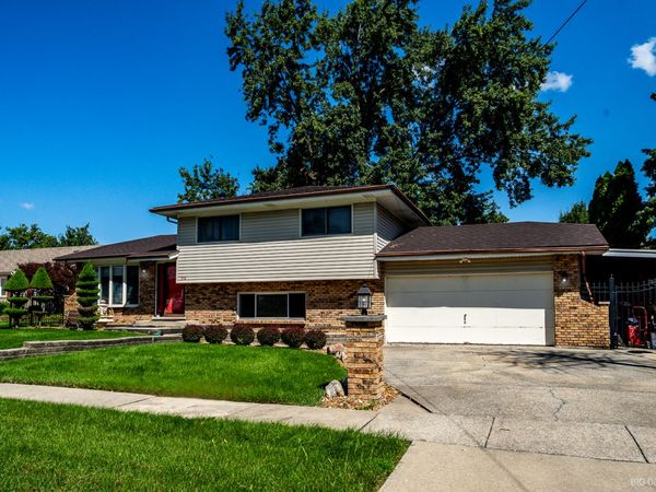 5112 155th Street , Oak Forest, IL 60452