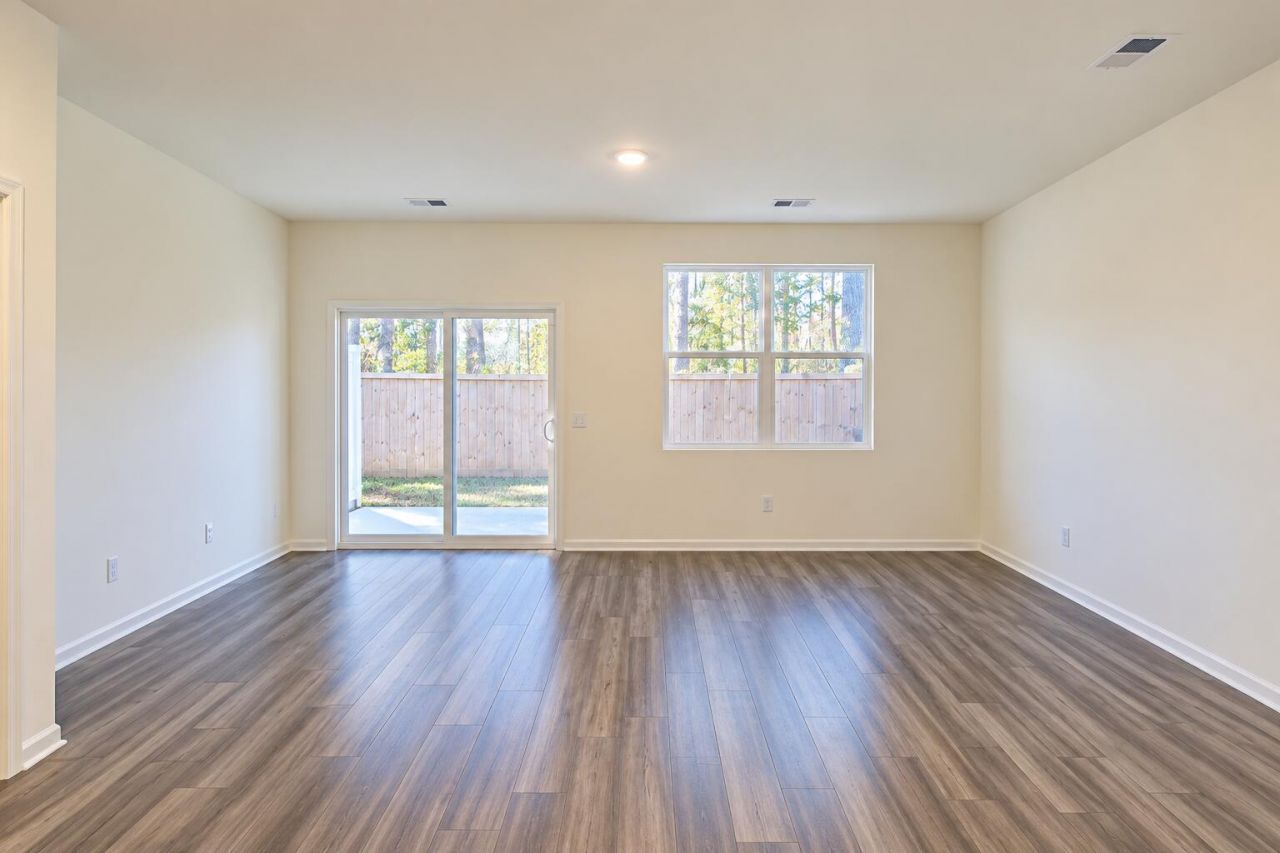 507 Scarlett Maple Street Photo 4