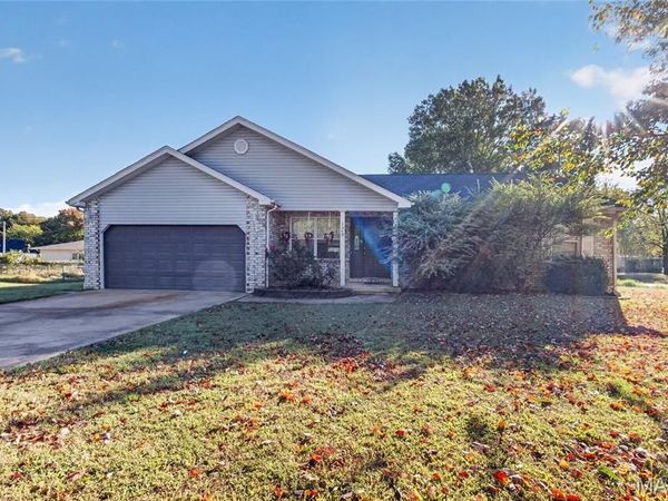 1540 Dara Drive , Lebanon, MO 65536