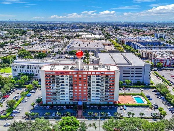 4675 W 18th Ct , Unit 612, Hialeah, FL 33012