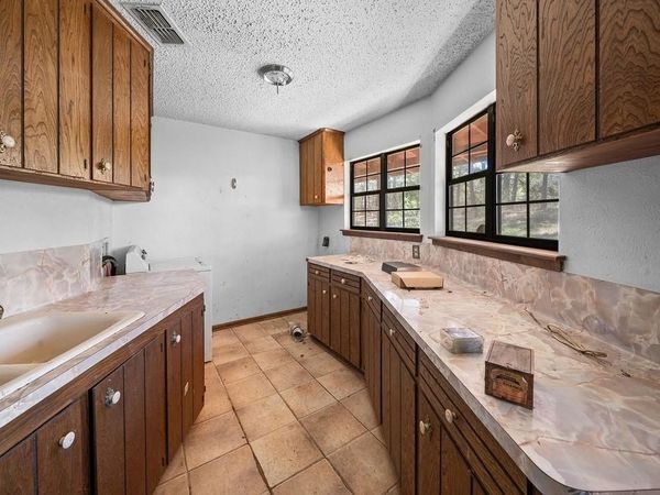 11340 Fm 315, Palestine, TX 75803