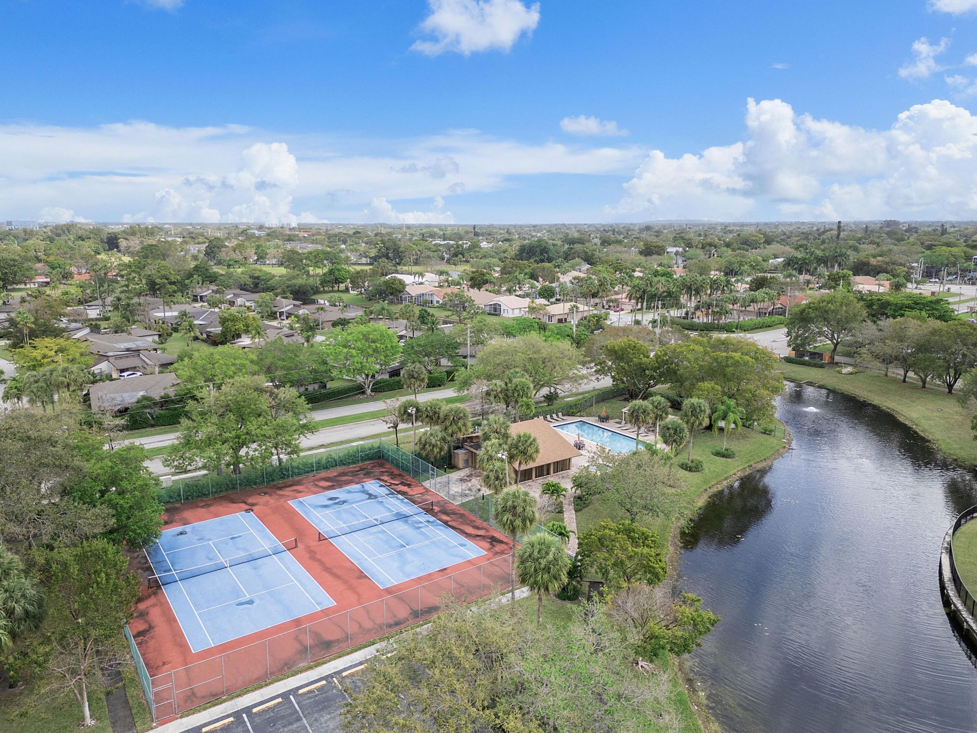 7780 NW 79th Avenue, Unit F2, Tamarac, FL 33321 Photo