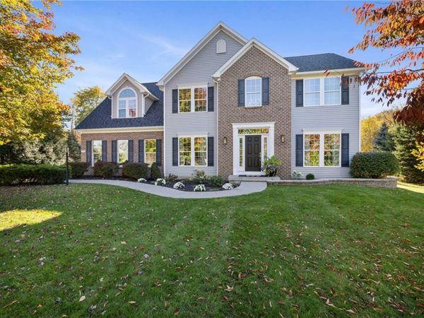 6597 Bradhurst Street , Victor, NY 14564
