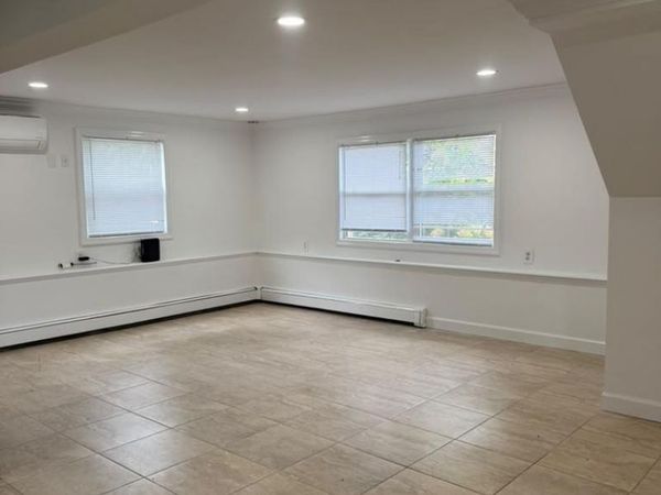 66 Port Avenue , Ronkonkoma, NY 11779