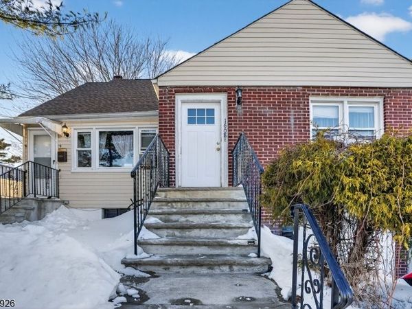 1608 Van Ness Ter, Union, NJ 07083