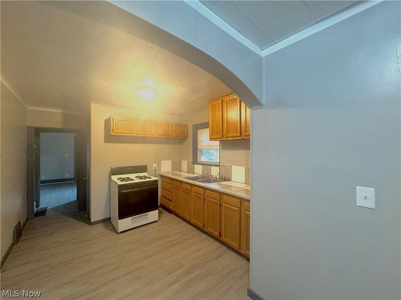 973 Whittier Avenue, Akron, OH 44320 Photo 3