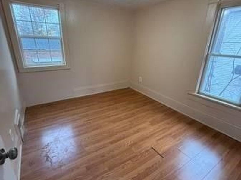 1046 6th Avenue , Akron, OH 44306 Photo 2