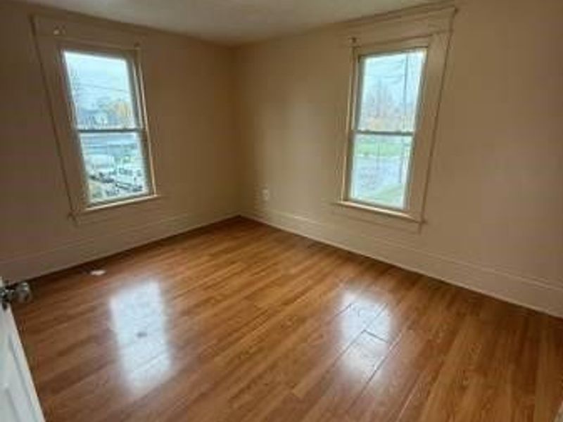 1046 6th Avenue , Akron, OH 44306 Photo 3
