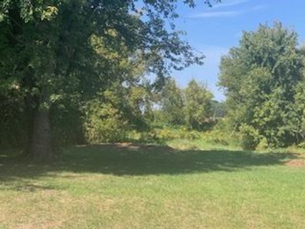 301 Constitution Drive , Poplar Grove, IL 61065