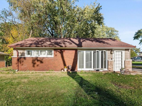 328 Blackhawk Drive , Park Forest, IL 60466
