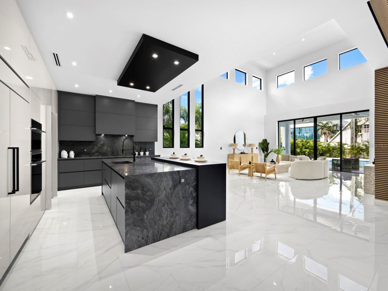 2089 Arlington Street, Sarasota, FL 34239 Photo