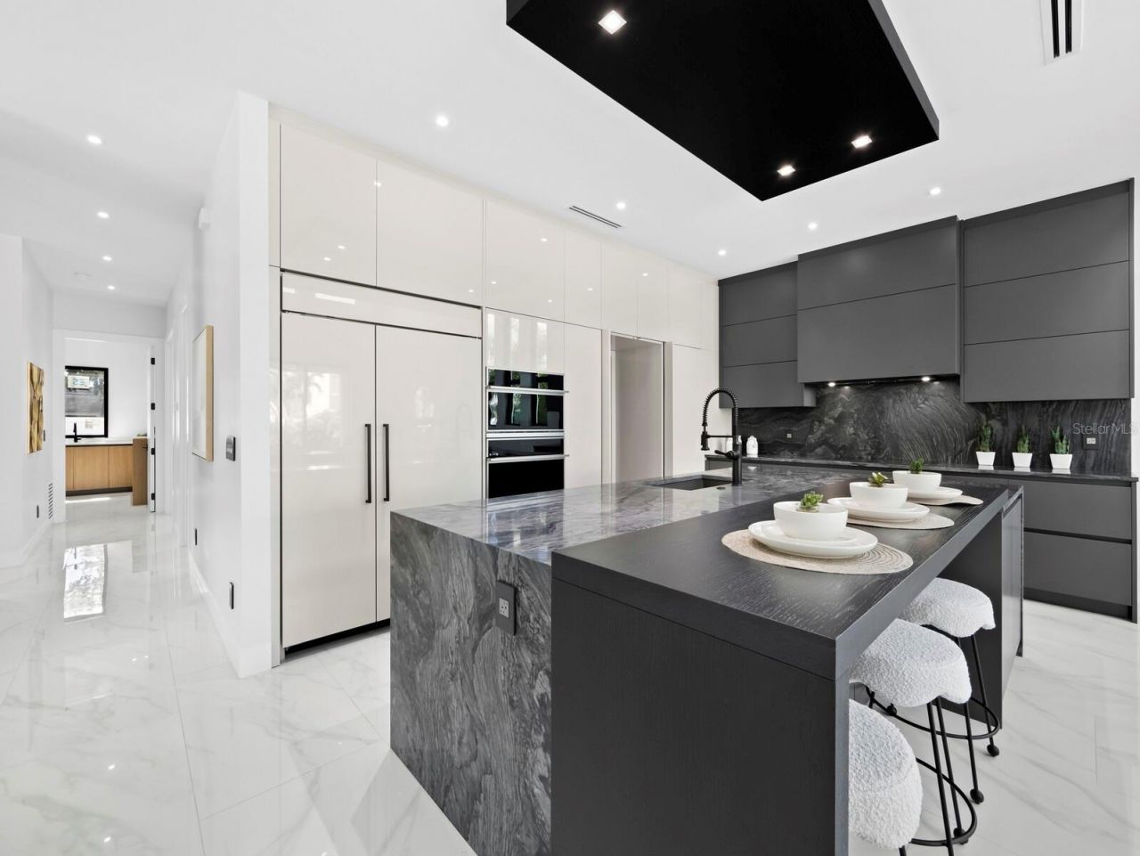 2089 Arlington Street, Sarasota, FL 34239 Photo