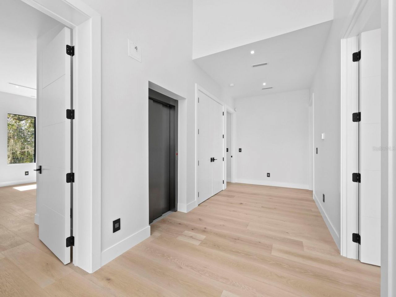 2089 Arlington Street, Sarasota, FL 34239 Photo