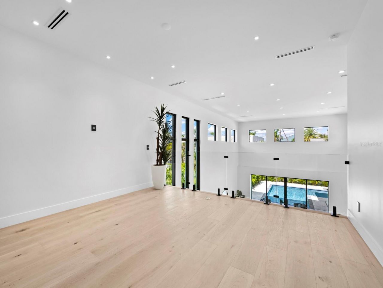 2089 Arlington Street, Sarasota, FL 34239 Photo