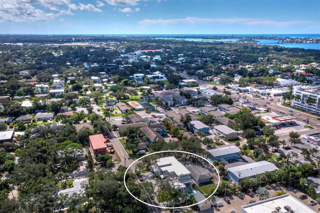 2089 Arlington Street, Sarasota, FL 34239 Photo