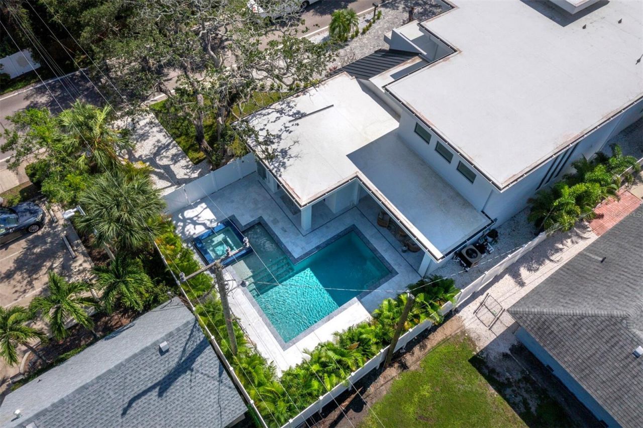 2089 Arlington Street, Sarasota, FL 34239 Photo