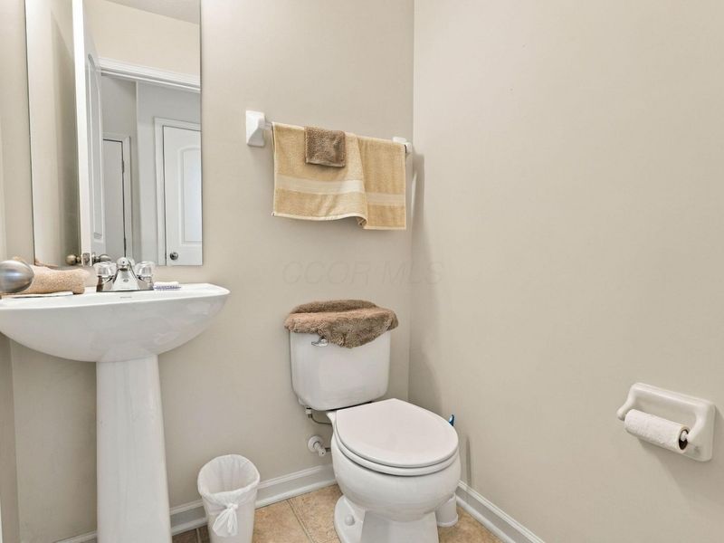 2283 Doneen Drive, Columbus, OH 43219 Photo 14