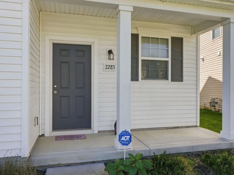 2283 Doneen Drive, Columbus, OH 43219 Photo 2