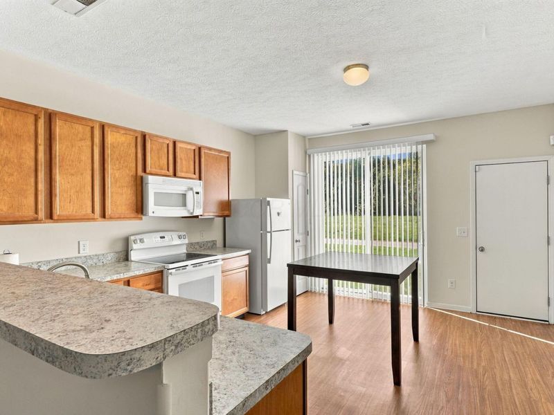 2283 Doneen Drive, Columbus, OH 43219 Photo 9