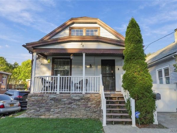 28 Pavonia Street , Buffalo, NY 14207
